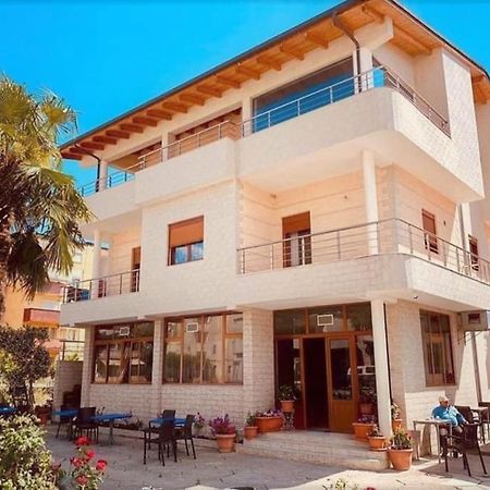 Elma Guest House Përmet المظهر الخارجي الصورة